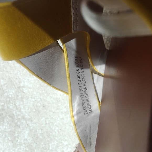 Zara Flat Sandals - Picture 7 of 11